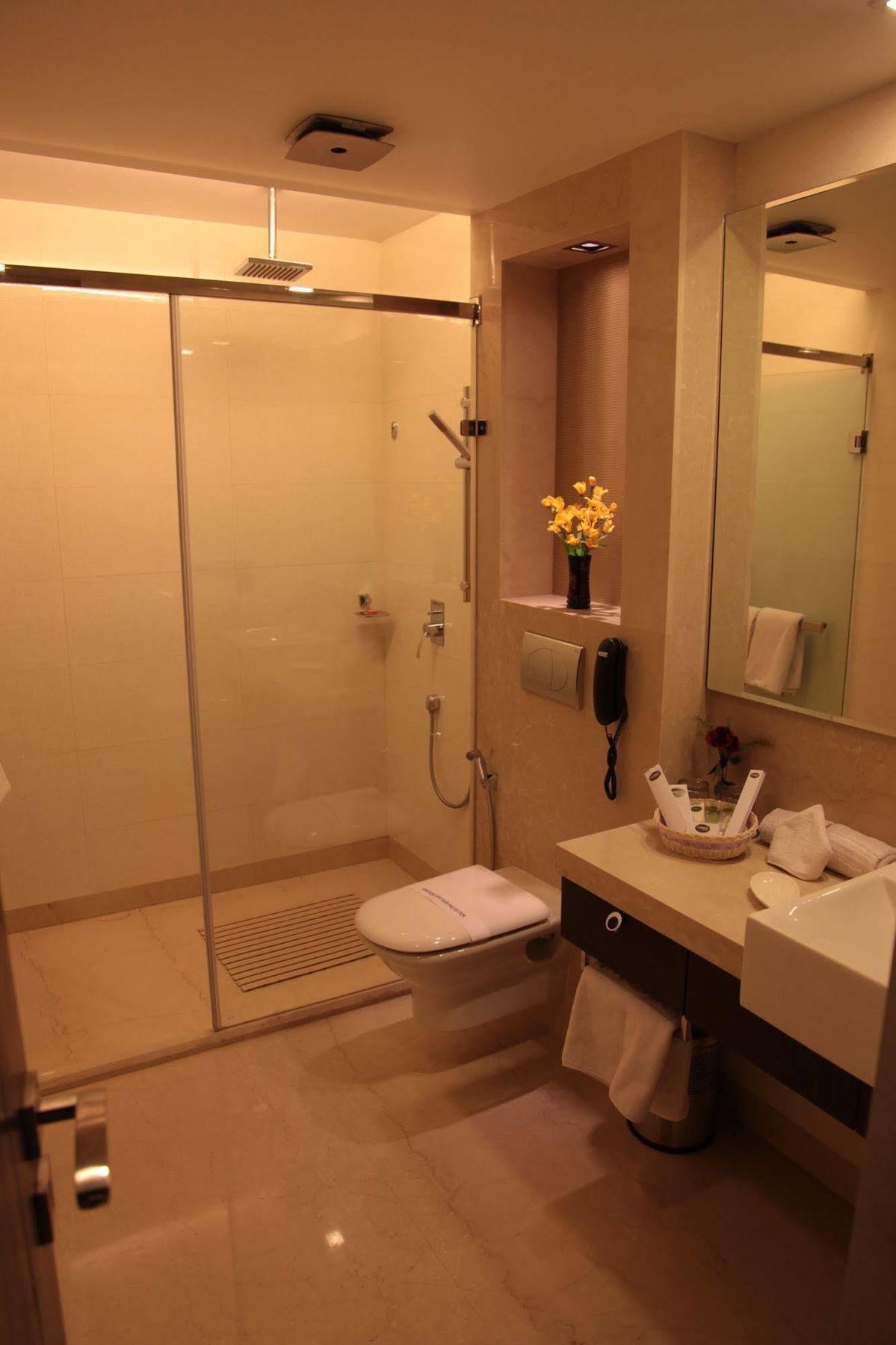 Hotel Florence Ню Делхи Екстериор снимка