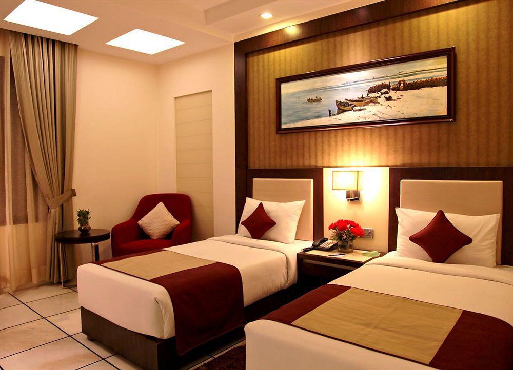 Hotel Florence Ню Делхи Екстериор снимка